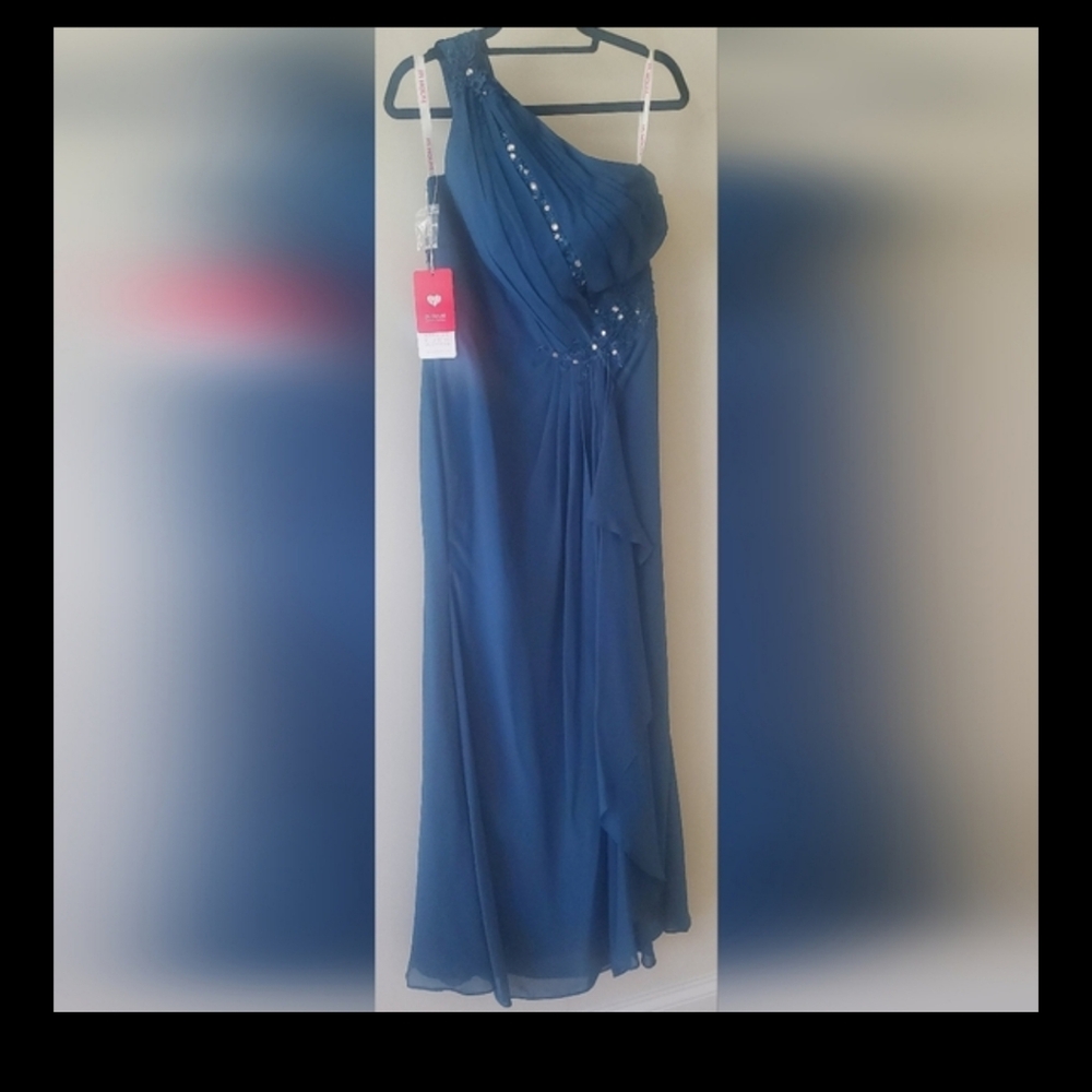 NWT JJ's House! - Ink Blue, Sequin - Gown - Size 12 - Picture 6 of 6